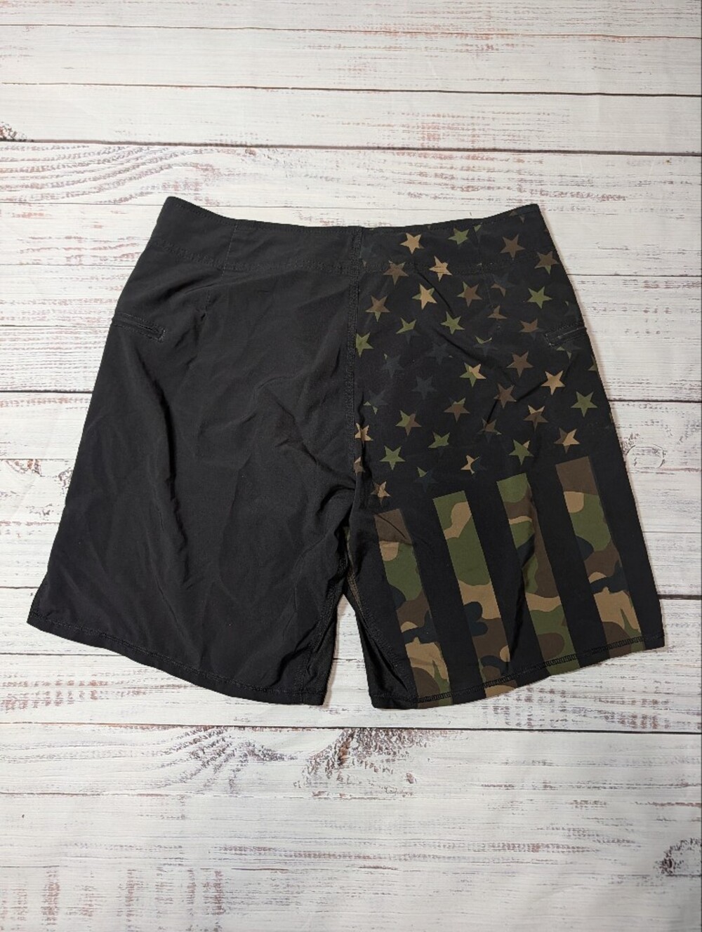 Born Primitive Men's American Defender Board Shorts Swim Trunks Size 34 Camo - Picture 5 of 12